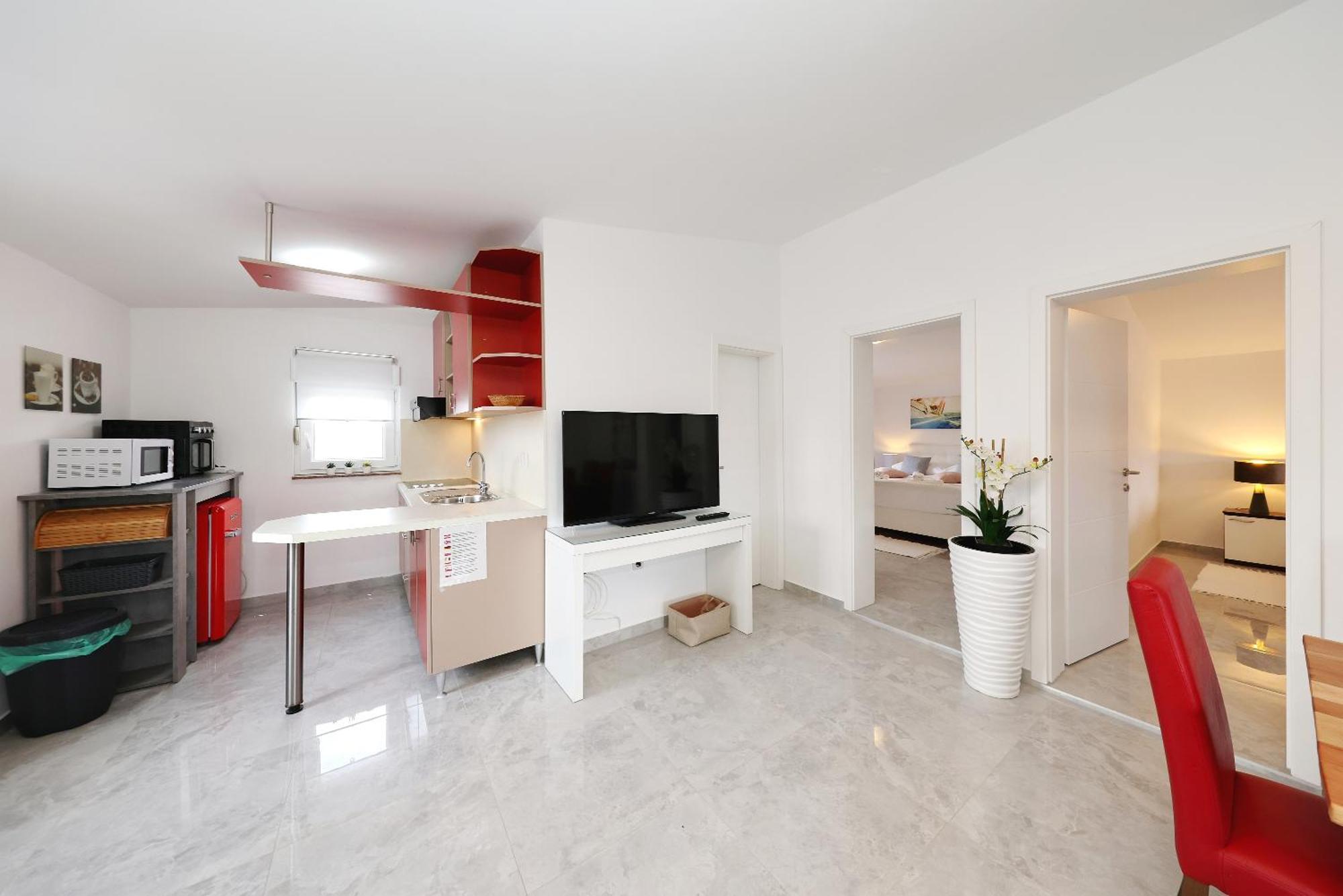 Apartments Rosini, 300M From The Beach With Shared Tavern And Bikes, Nin Bagian luar foto